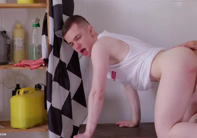 Ares Reiv In Sultry Store Fuck
