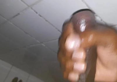 Jerking off S9 E4