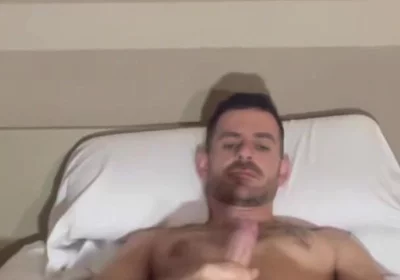 Xiscoxx Relaxing in Bed
