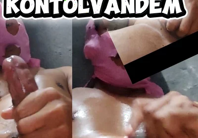 Big Dick Squirts Sperm