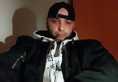 Dirtyjunkbro Is Bored He's Looking for Buddies
