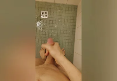 Under the Shower Piss and Cum Mix