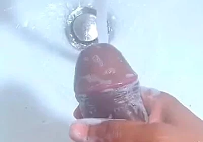 How to Properly Wash Your Dick