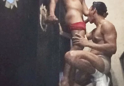 Black and White in Glory Hole