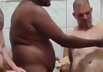 Bath Time with P Aii and Filhoo