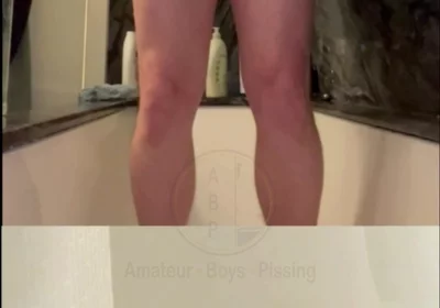 Amateur Guy Pissing in the Bathtub After Desperation, and Wetting His Undies