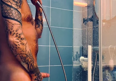 Hot Shower and Quick Pee