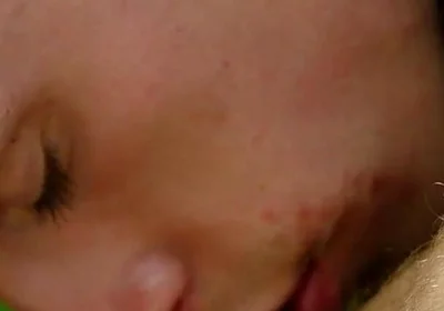 Bonus: Davey Receives 1,000 Kisses