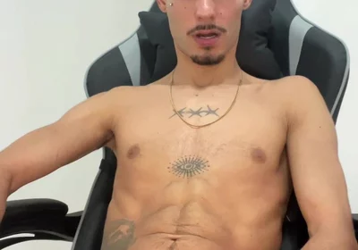 Young Hairy Man Cumming a Lot
