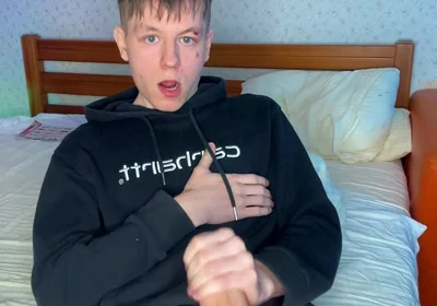 Bored in My Room so I Rubbed My Big Cock Until I Blew a Load