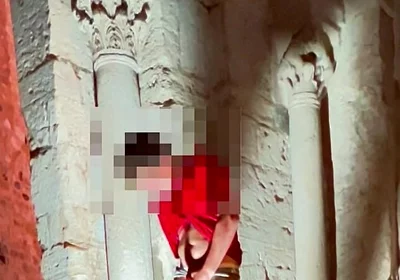 Very Risky and Immense Ejaculation in a Very Public Place