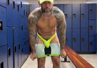 From Under, Ball Busting, Ring on and a Lot of Cum Jona Ortiz