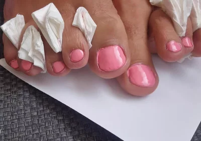 I'm Polishing My Feet and Finger Nails in Pink