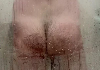Need a Better View, Let Me Wipe the Shower Screen for You