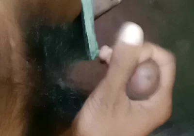 I'm Sitting Alone Shaking