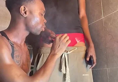 The Tallest Guy a Tips to Have Sex While Other Homie Playing