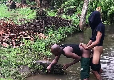 Nigerians Boys Where Caught Having Sex Inside a Swamp River with Bushes Rounding Them