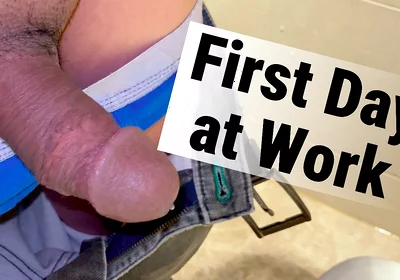 A New Employee Was Sucked by His Boss in Their Office Bathroom