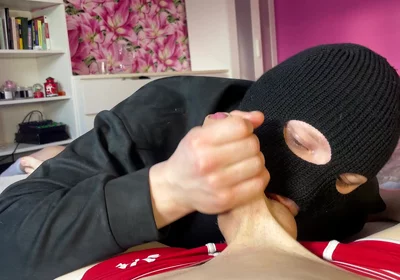 Foot Massage and Cock Sucking for a Young Guy