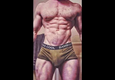 Famous Nfl Player Goes Viral on Instagram