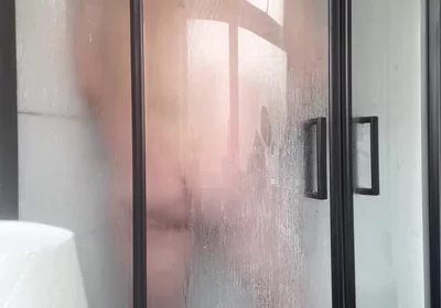Horny Man Strips and Shaves off Pubic Hair