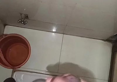 Desi Boy Jerk off on Toilet Masterbet in the Toilet
