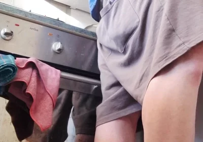 Husband Jerk off to Sink He Is Fast Becasue Wife Can Catch.