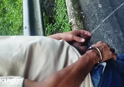 Security Guard Orders Uber and Pays with Blowjob Video 1