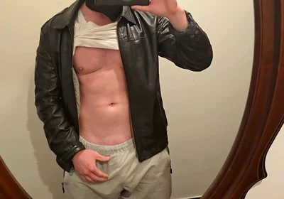 After Work Jerk off in Black Leather Jacket! Hot Stepdaddy Shows Muscles & Pumps Thick Cock