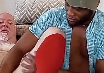 Straight Seduced! Delivery Driver Gets a Taste of Something Else!