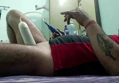 Indian desi police officer uncle gets rest and masterbation