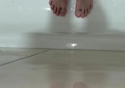 Rub the Bathtub Until It Comes