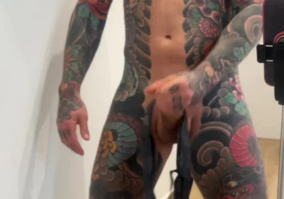 Iberian Male Masturbates