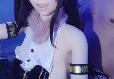 After Dark at the Honey Bee Inn, Tifa's Buzzing for You!