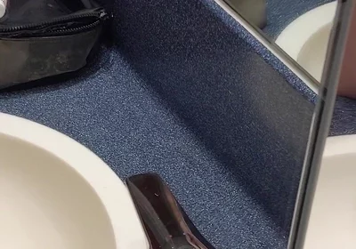 Hotel Bathroom Wanking and Cumming in Front of the Mirrors - Rockardglans