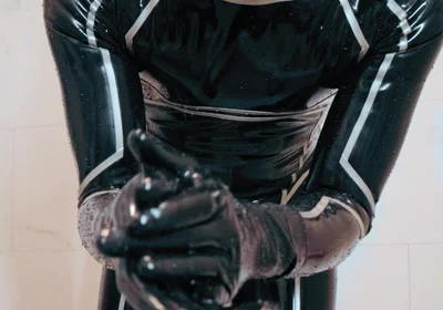 Rubber Shower Series 5