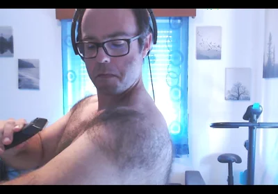 Shaving Armpits and Shoulders