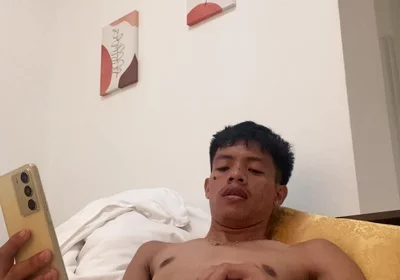 Filipino Twink Gets Hard, Jerking off to Explosive Cumshot