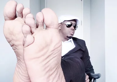 Male Soles in the Office (2026)