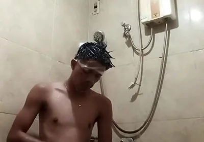 Filipino Solo Shower: Slim Asian Twink Jerks Big Cock