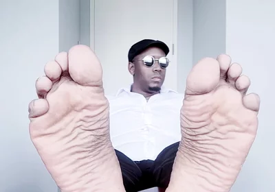 Male Soles in the Office (3 (2026)