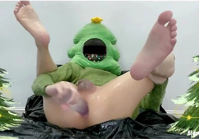 Merry Christmas Twink Play With Sex Toy Laying Eggs