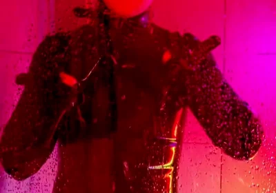 Shower in Rubber