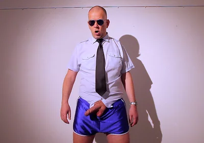 Horny Cop (18) Xl Cumshots