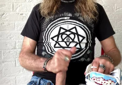 Longhairdude Wanks and Cums with Osiris Trainers, Torn Jeans, Tshirt