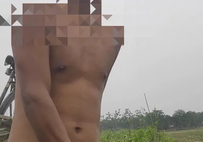 Indian Anal Masturbation at Outdoor Roadside