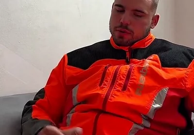Tyler Blake Hivis Workwear, Muscle Flex, Dildo Play, Jerking off in Gear.