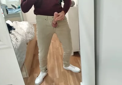 Amateur Man Jerking Big Cock Very Hard and Venous Before Meeting at Work