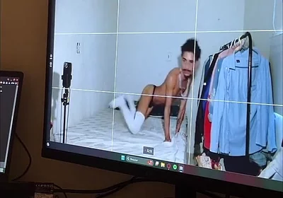 Sex Siren with Cumshot