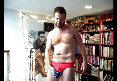 A Tour of Hairyartist Will in 9 Fleeting Moments